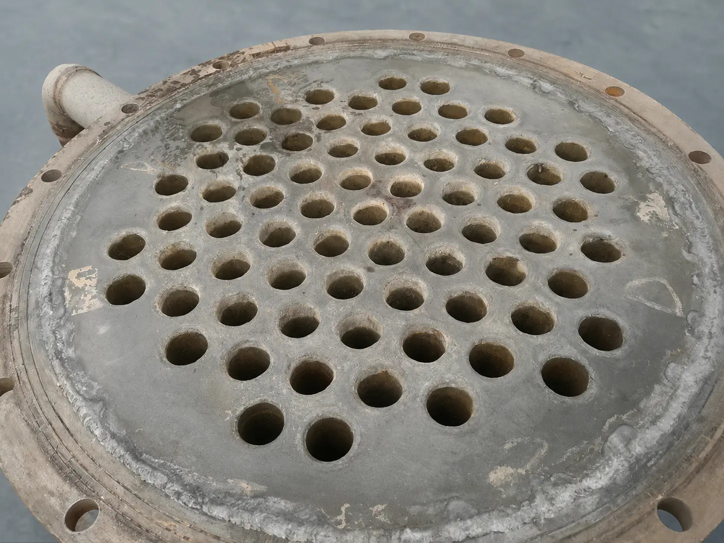 Tube sheet after treatment