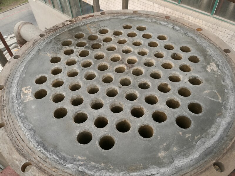 Industrial condenser and heat exchanger